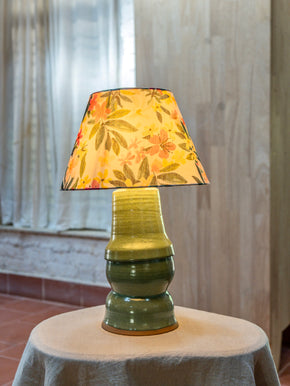Parakeet Table Lamp