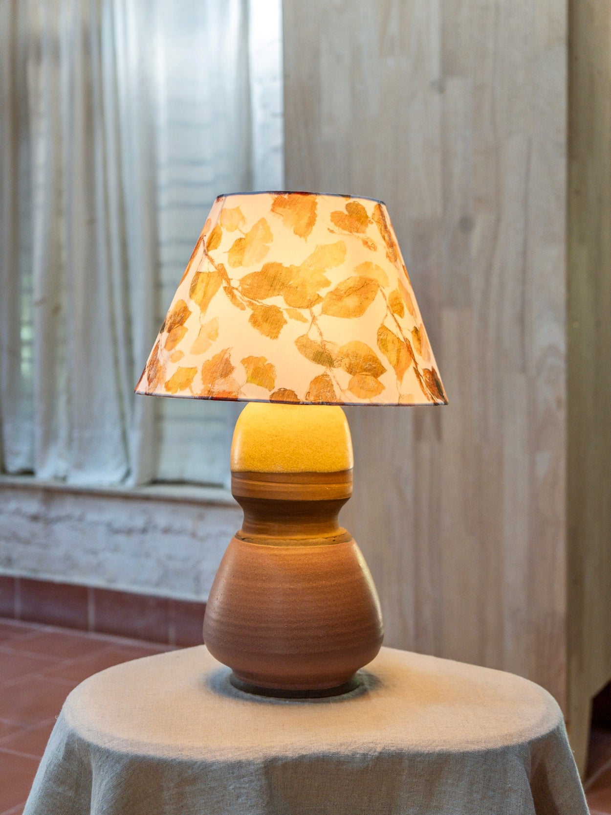 Jamun Bloom Table Lamp