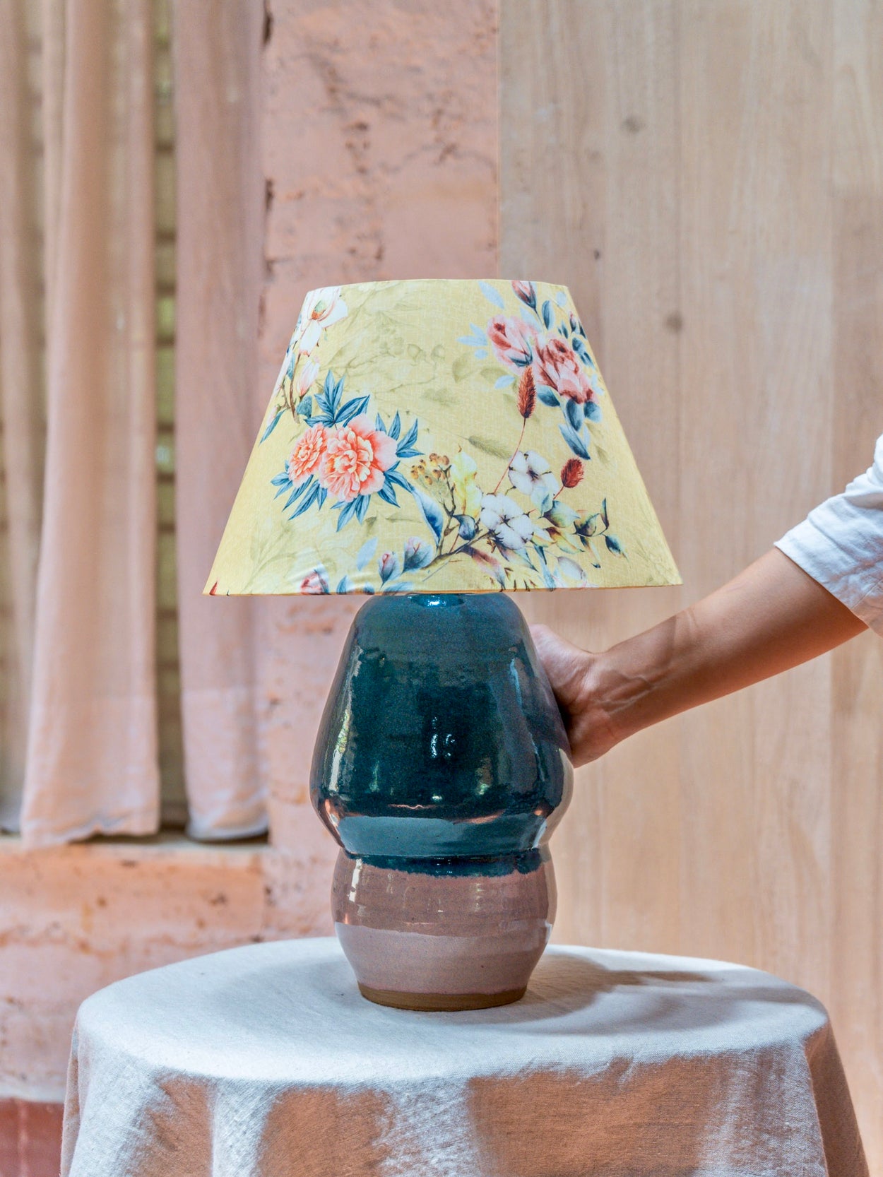 Night Peony Table Lamp