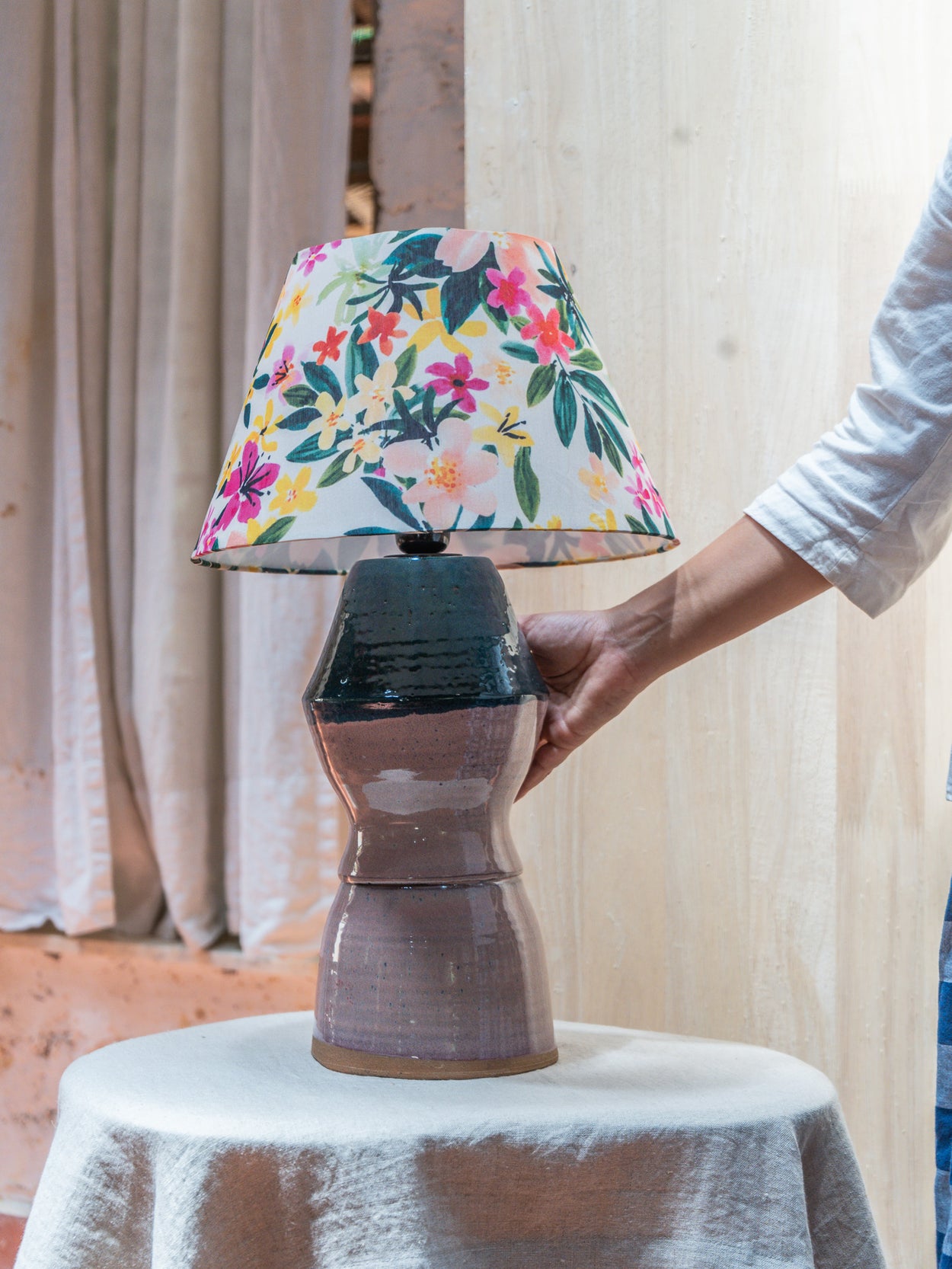 Sunbird Garden Table Lamp